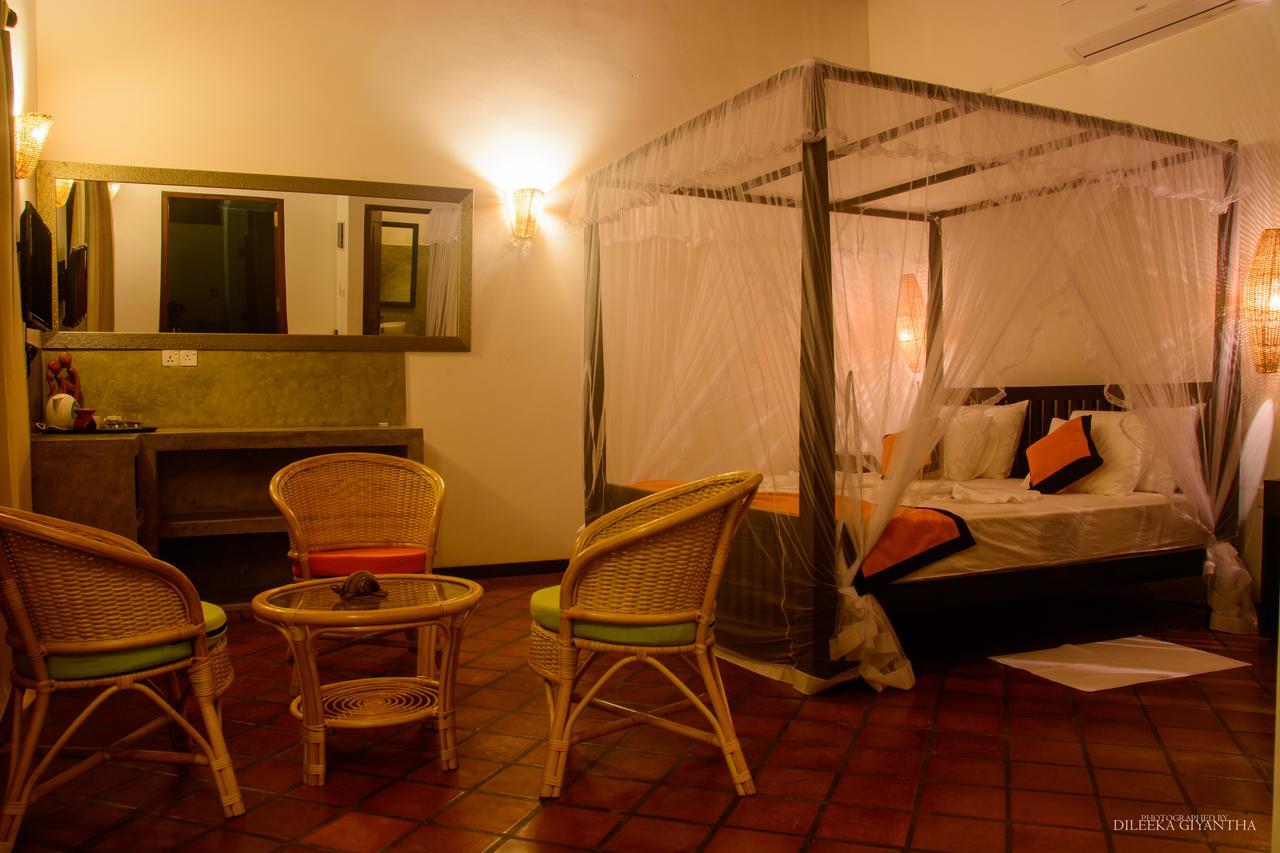 Breeze Villa Unawatuna Galle Buitenkant foto